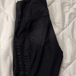 Hello ladies! I’m getting rid of all my workout stuff, all got too big for me!